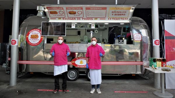 Un puesto de comida en Ifema, Madrid. - Sputnik Mundo