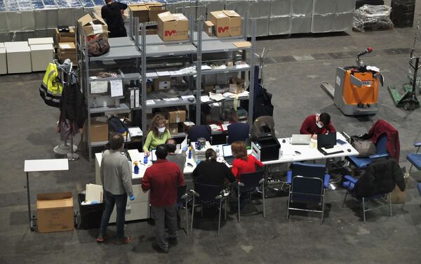 Centro de logística de Ifema, en Madrid. - Sputnik Mundo