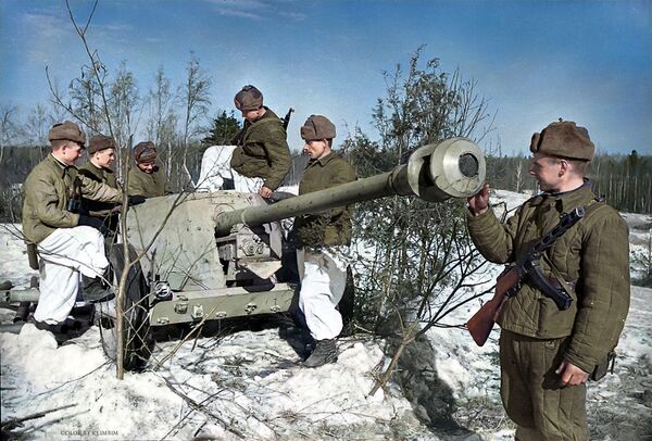 Los escenarios de la Segunda Guerra Mundial y sus protagonistas, en color - Sputnik Mundo