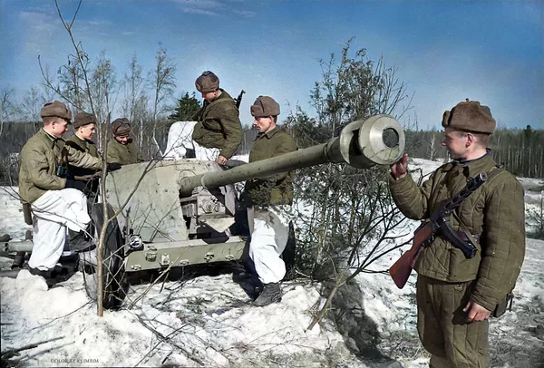 Los escenarios de la Segunda Guerra Mundial y sus protagonistas, en color Los escenarios de la Segunda Guerra Mundial y sus protagonistas, en color - Sputnik Mundo