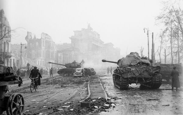 Batalla por Berlín - Sputnik Mundo