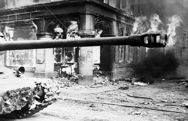 La ofensiva de Berlín: la batalla que definió el fin de la Segunda Guerra Mundial La ofensiva de Berlín: la batalla que definió el fin de la Segunda Guerra Mundial - Sputnik Mundo