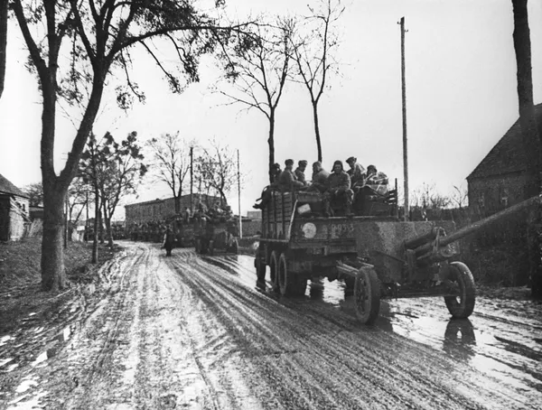 La ofensiva de Berlín: la batalla que definió el fin de la Segunda Guerra Mundial La ofensiva de Berlín: la batalla que definió el fin de la Segunda Guerra Mundial - Sputnik Mundo