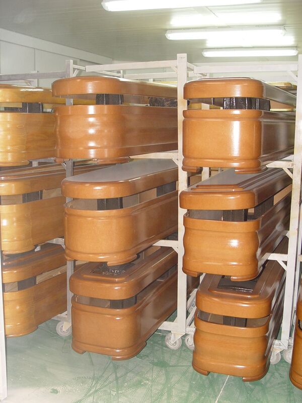 La mayor funeraria de España: Somos una víctima más del coronavirus - Sputnik Mundo