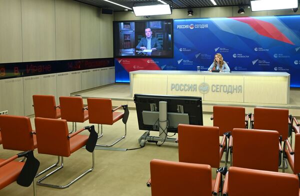 El coronavirus, un motivo más para pensar en una mayor transparencia en armas biológicas El coronavirus, un motivo más para pensar en una mayor transparencia en armas biológicas - Sputnik Mundo