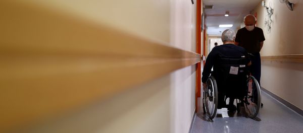 Unas personas mayores Unas personas mayores - Sputnik Mundo