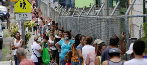 La gente haciendo cola en Costa Rica - Sputnik Mundo