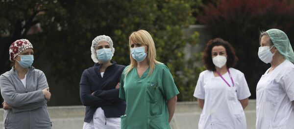 Médicos en España - Sputnik Mundo