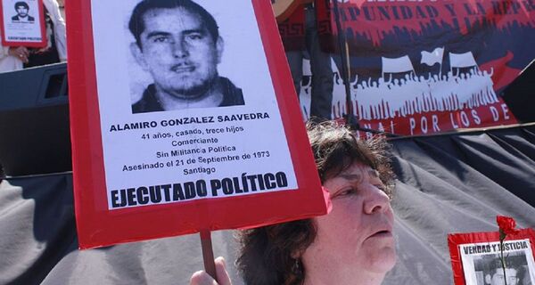 La derecha insistente de Chile: ¿excarcelar a violadores de DDHH? - Sputnik Mundo