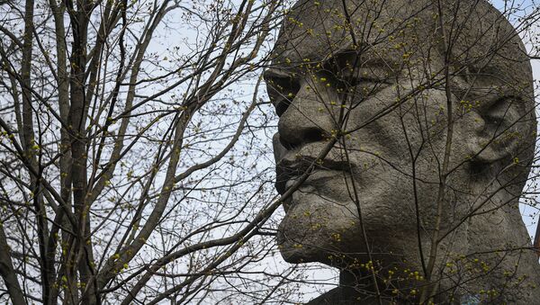 Monumento a Lenin en Moscú, Rusia - Sputnik Mundo