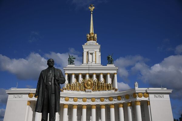 Desde el Ártico hasta la Antártida: monumentos dedicados a Lenin por todo el mundo
 - Sputnik Mundo