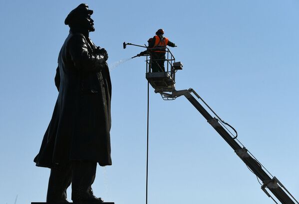 Desde el Ártico hasta la Antártida: monumentos dedicados a Lenin por todo el mundo
 - Sputnik Mundo