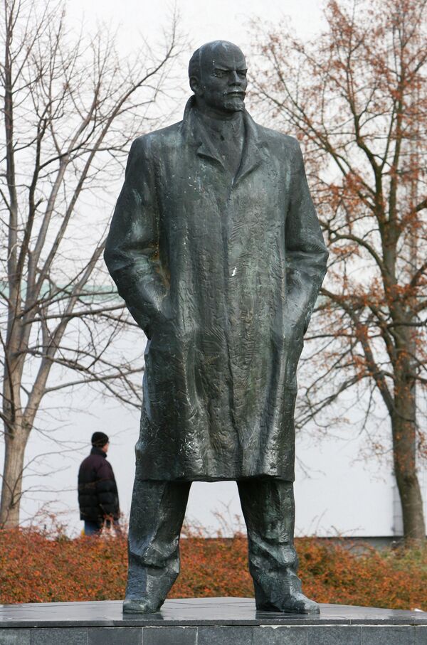 Desde el Ártico hasta la Antártida: monumentos dedicados a Lenin por todo el mundo
 - Sputnik Mundo