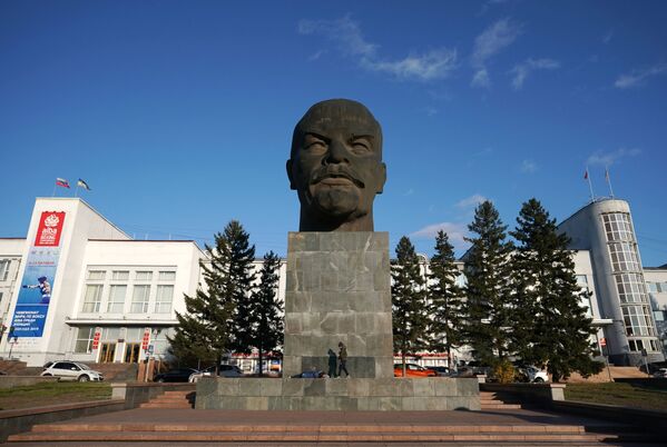 Desde el Ártico hasta la Antártida: monumentos dedicados a Lenin por todo el mundo
 - Sputnik Mundo