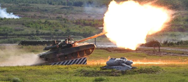 Un tanque T-90 en una exhibición el forum ARMY 2019 - Sputnik Mundo