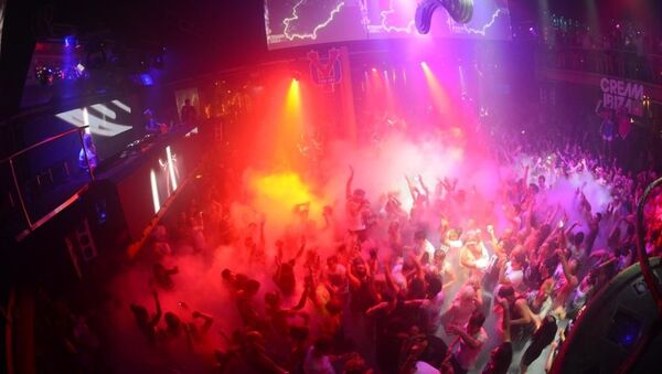 Interior de la discoteca Amnesia de Ibiza (España) - Sputnik Mundo