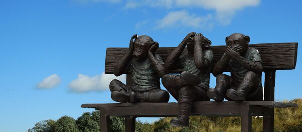 Unos monos, obra de arte - Sputnik Mundo