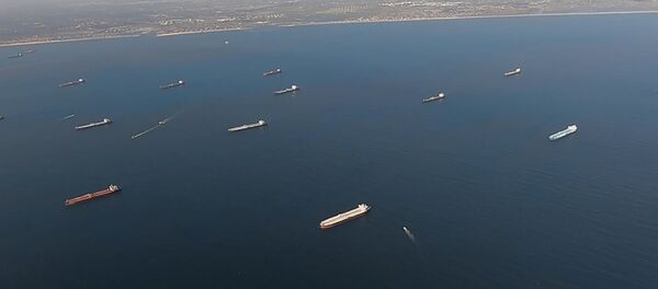 Petroleros varados en la costa de California, EEUU - Sputnik Mundo