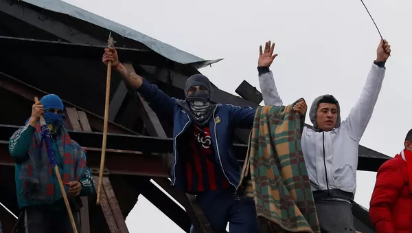 Motín en cárcel de Devoto, Buenos Aires, en reclamo de medidas contra COVID-19