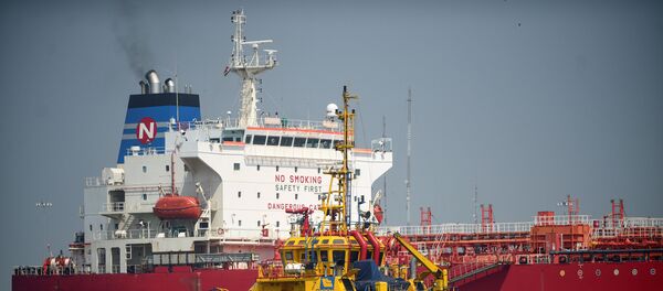 Un tanker en el estado de Veracruz, México - Sputnik Mundo