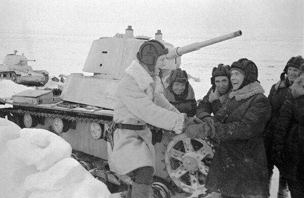 Los legendarios tanques soviéticos con los que vencieron en la Gran Guerra Patria - Sputnik Mundo