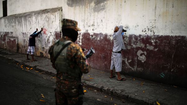 Militar de El Salvador - Sputnik Mundo