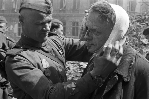 Las instantáneas históricas de la Batalla de Berlín - Sputnik Mundo