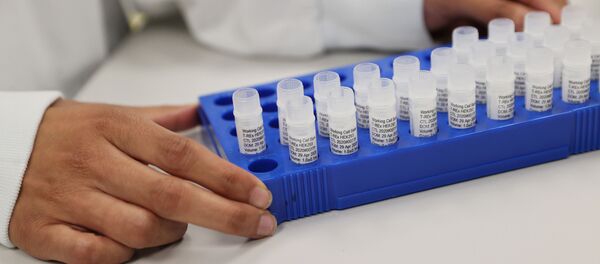 Elaboración de una vacuna contra el COVID-19 (imagen referencial) - Sputnik Mundo