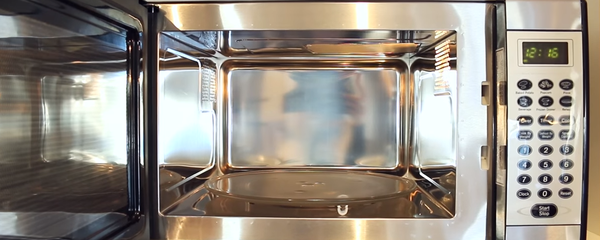 Un horno microondas (imagen referencial) - Sputnik Mundo