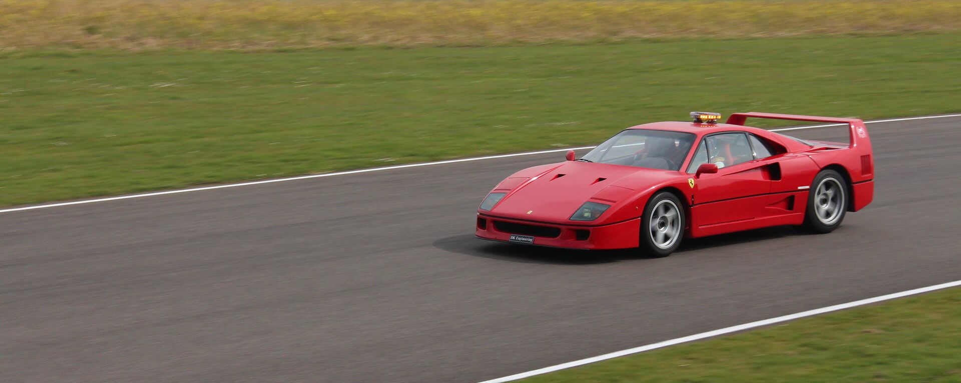 Un Ferrari F40, foto de archivo - Sputnik Mundo, 1920, 03.05.2020