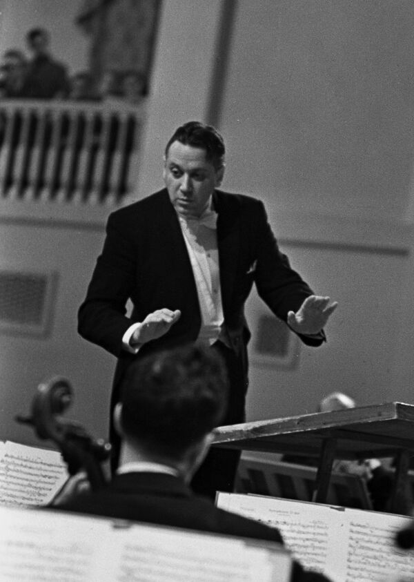 Cómo la URSS eligió nuevo himno durante los años de guerra - Sputnik Mundo