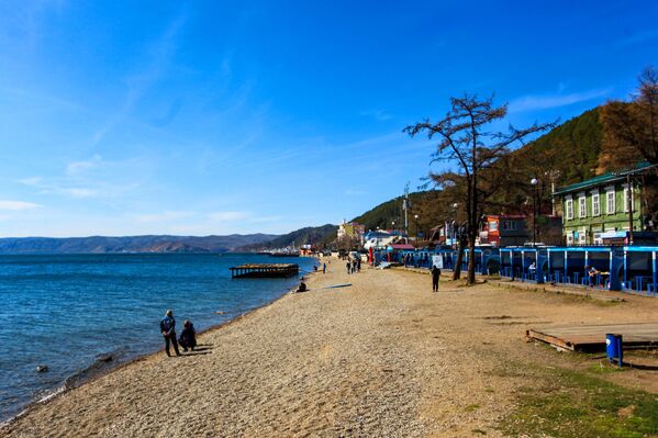 El lago Baikal se despierta en primavera - Sputnik Mundo