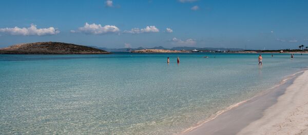 Playa de Ses Illetes (Formentera) - Sputnik Mundo
