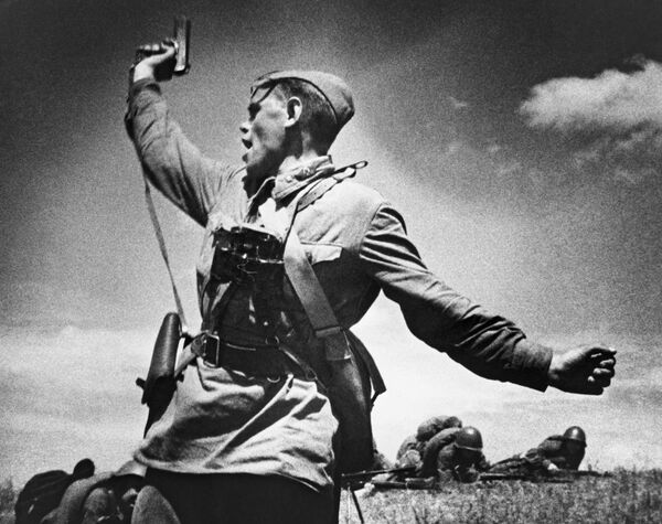 Tragedia y heroísmo del pueblo de la URSS en las imágenes de la Segunda Guerra Mundial - Sputnik Mundo