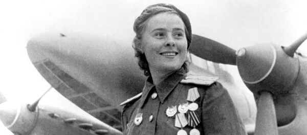 El valiente rostro femenino de la Gran Guerra Patria, en imágenes
 - Sputnik Mundo