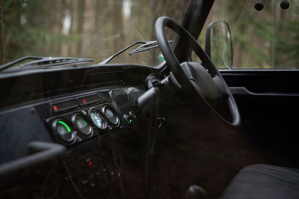 El ruso UAZ Hunter se convierte en un todoterreno eléctrico MWM Spartan | Fotos - Sputnik Mundo