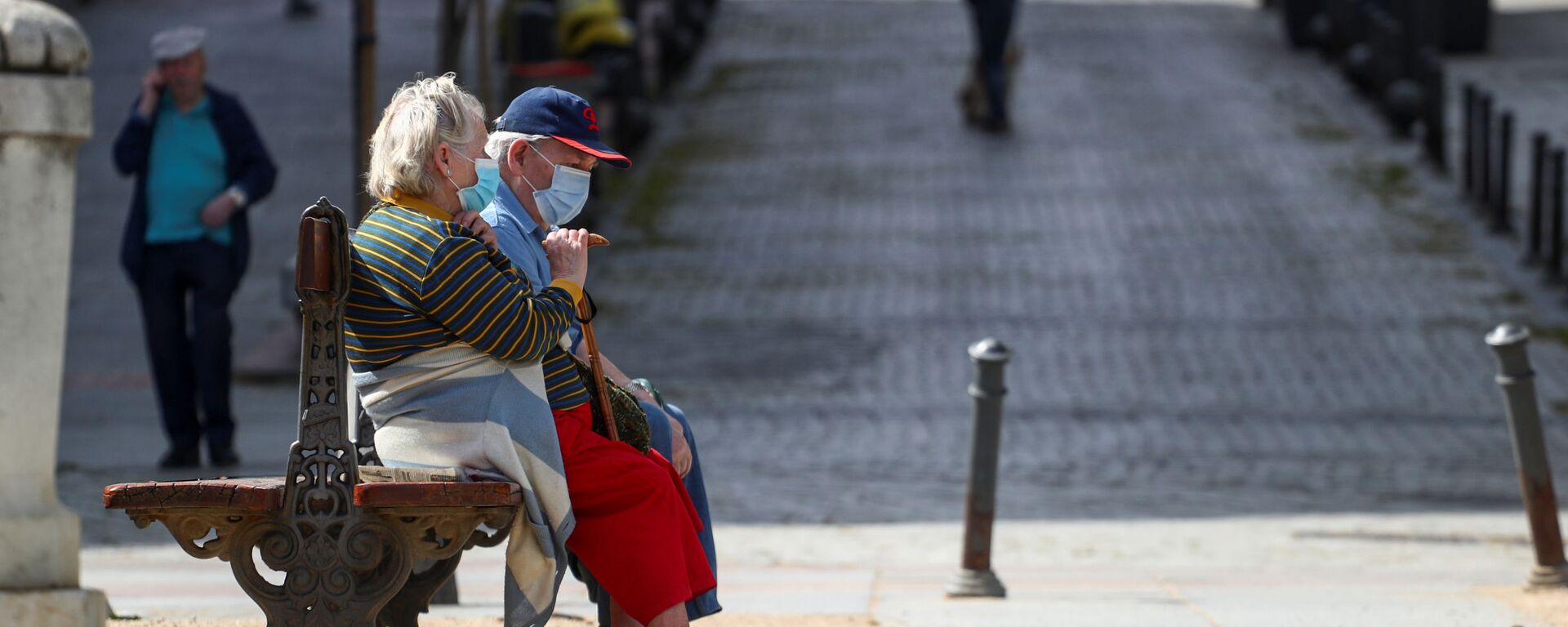 Personas en mascarillas en Madrid - Sputnik Mundo, 1920, 26.05.2020