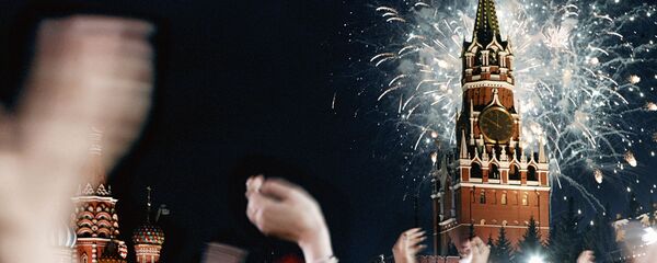 Fuegos artificiales en la Plaza Roja Fuegos artificiales en la Plaza Roja - Sputnik Mundo