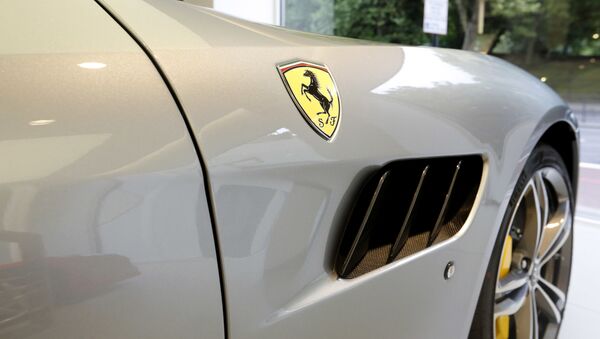 Un Ferrari GTC4Lusso Un Ferrari GTC4Lusso - Sputnik Mundo