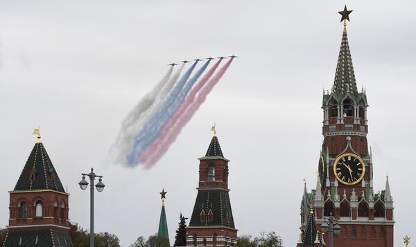 Los momentos más destacados del desfile aéreo de 2020 - Sputnik Mundo