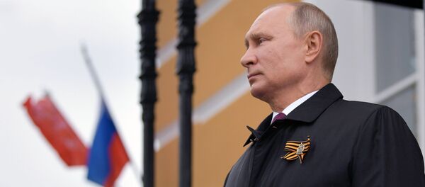 Vladímir Putin, presidente de Rusia, el 9 de mayo de 2020 - Sputnik Mundo
