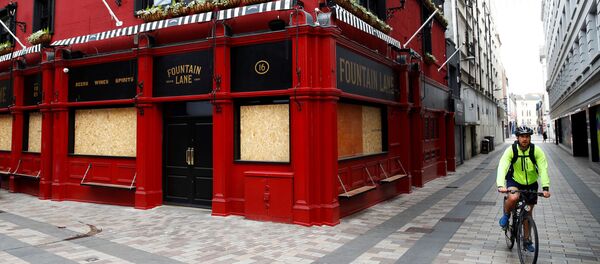 Un pub cerrado Un pub cerrado - Sputnik Mundo