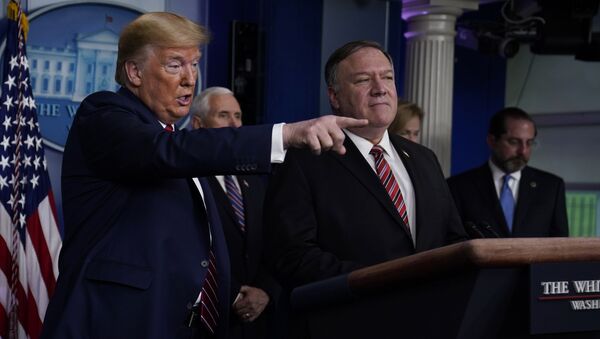 El presidente de EEUU, Donald Trump, y el secretario del Estado, Mike Pompeo - Sputnik Mundo