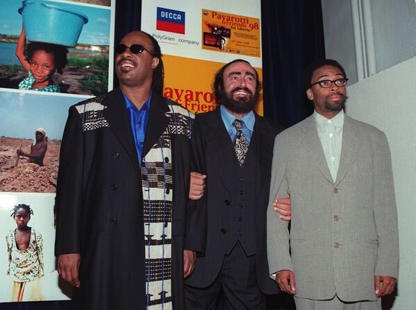 El 'rey del soul' Stevie Wonder cumple 70 años - Sputnik Mundo