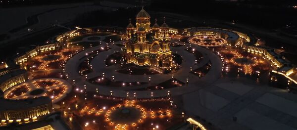 Dos años de construcción de la catedral de las Fuerzas Armadas de Rusia, en cuatro minutos - Sputnik Mundo