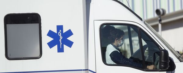 Ambulancia en Francia - Sputnik Mundo