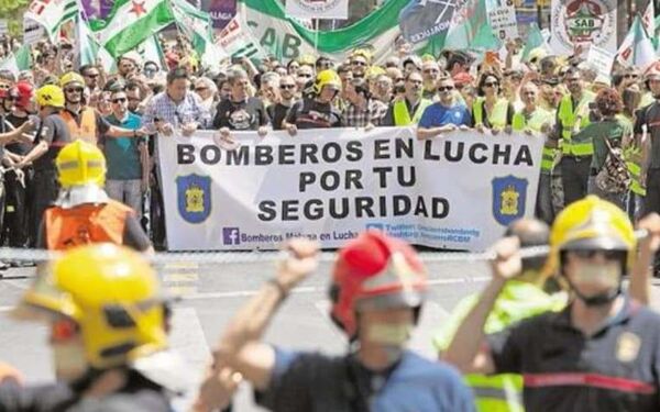 Marcha Bomberos de Málaga - Sputnik Mundo