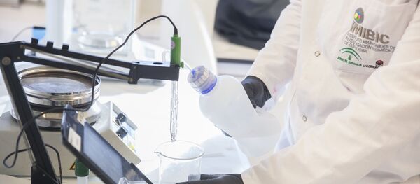 Ensayo clínico de COVIDIOL en Córdoba, España - Sputnik Mundo