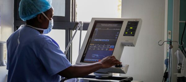 Un respirador artificial (imagen referencial) - Sputnik Mundo