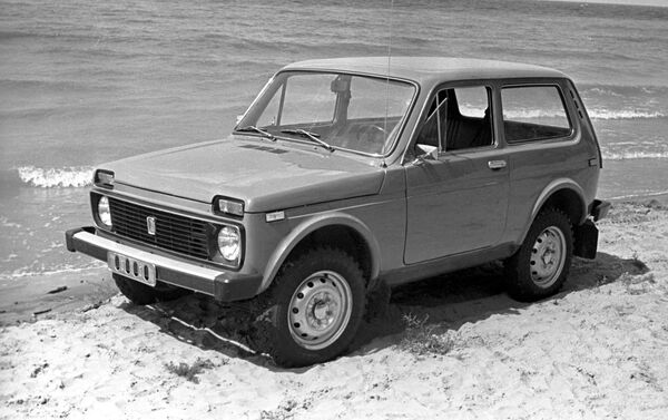 Un clásico Lada Niva 4x4. - Sputnik Mundo
